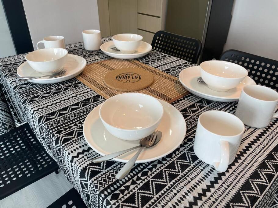 Jesselton Quay,2Br,4-5Pax,Mountain View Lejlighed Kota Kinabalu Eksteriør billede